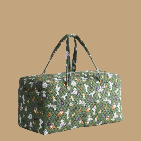 NEW! Vera Bradley XL TRAVEL DUFFEL BAG ~DOG PARK~ Green w/ Multi Color Dogs - Picture 2 of 6